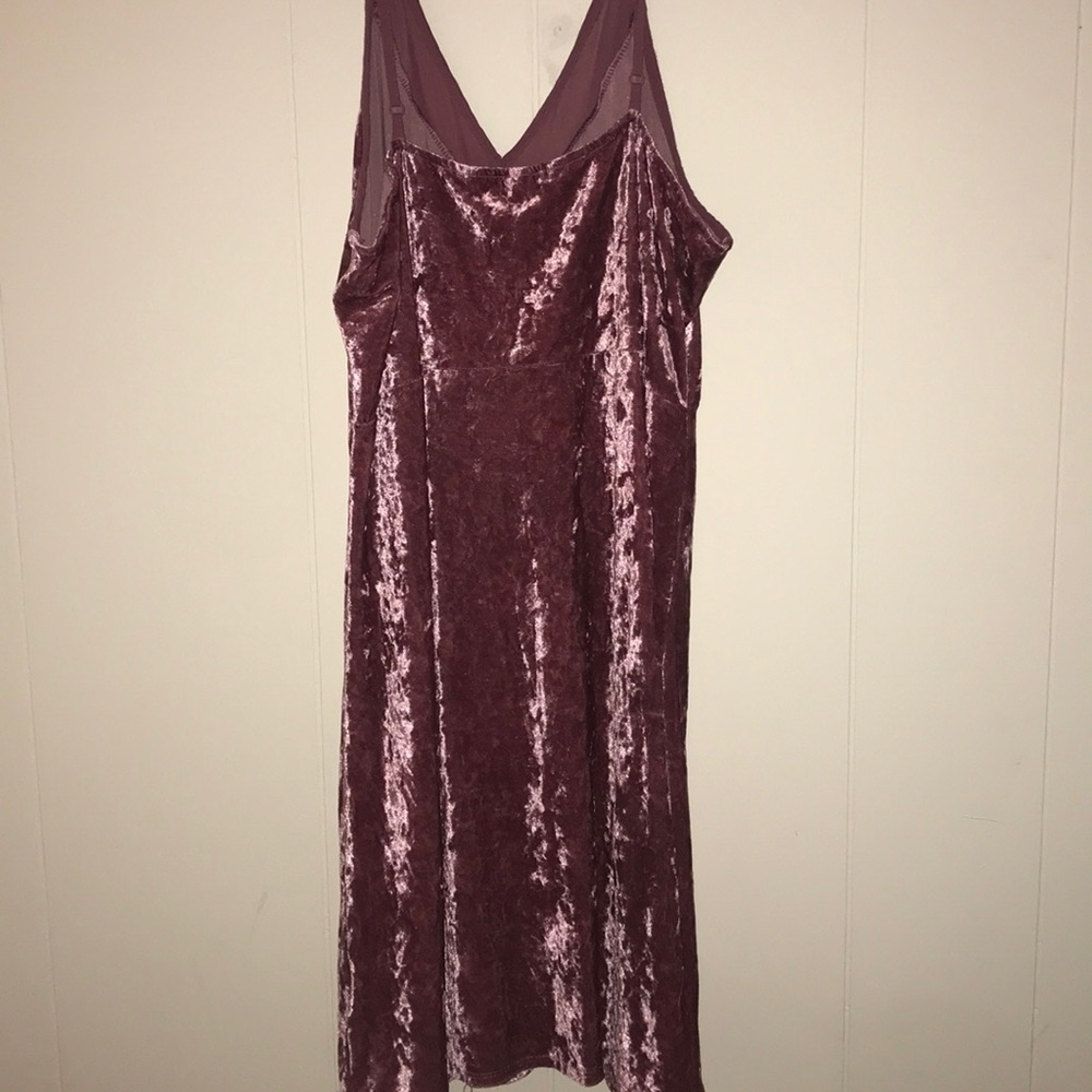Fun dress! 👗 - Picture 4 of 5